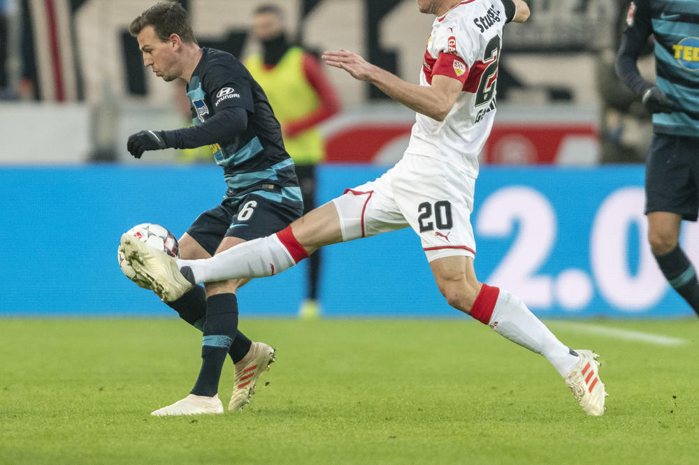 SMRT NA TRIBINAMA: Otac kapitena preminuo dok je gledao sina na terenu!