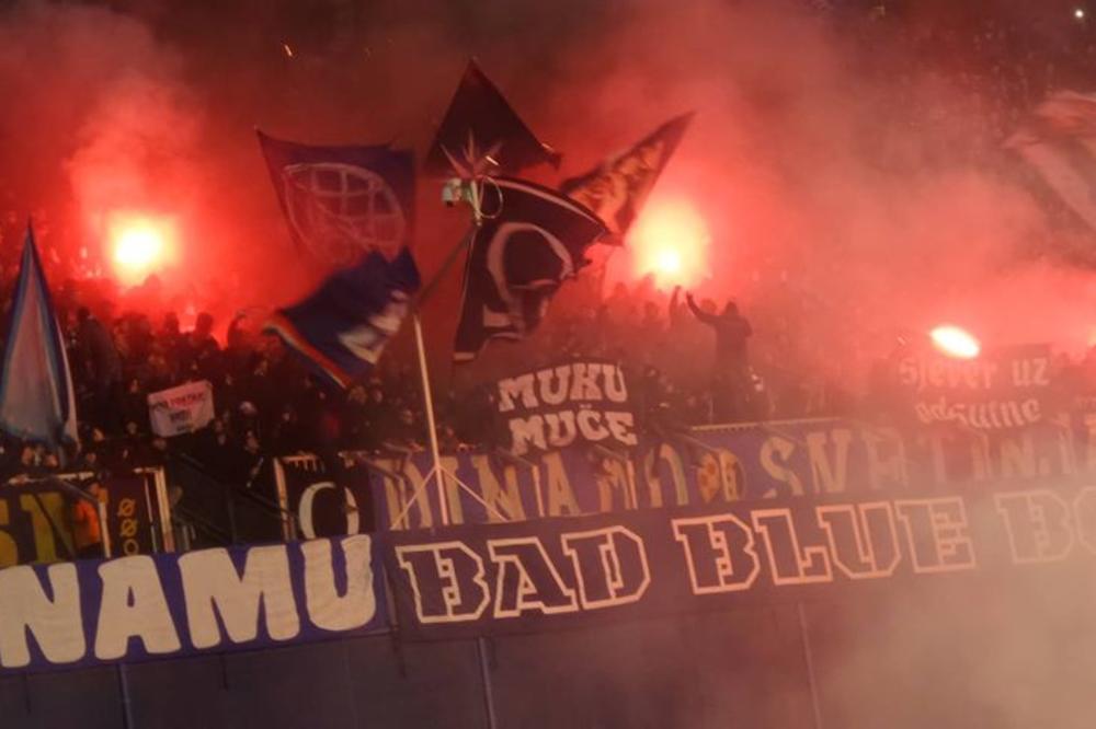 BED BLU BOJS SE IZVUKLI SA BLAGIM KAZNAMA: Dinamovci transparentom vređali srpsku decu i žene! (FOTO)