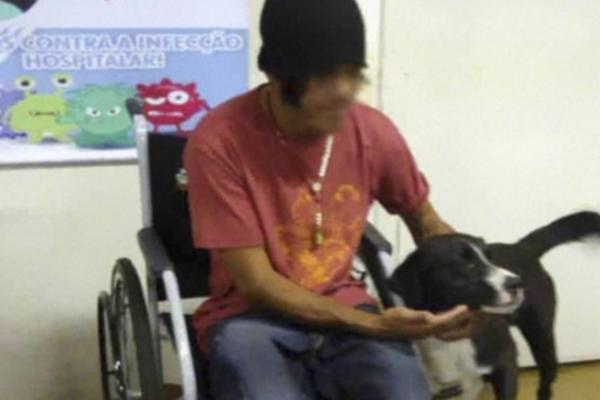 BESKUĆNIKA PRIMILI U BOLNICU NA LEČENJE, PA SE ŠOKIRALI: Ispred vrata su ga celu noć čekali oni! (FOTO)