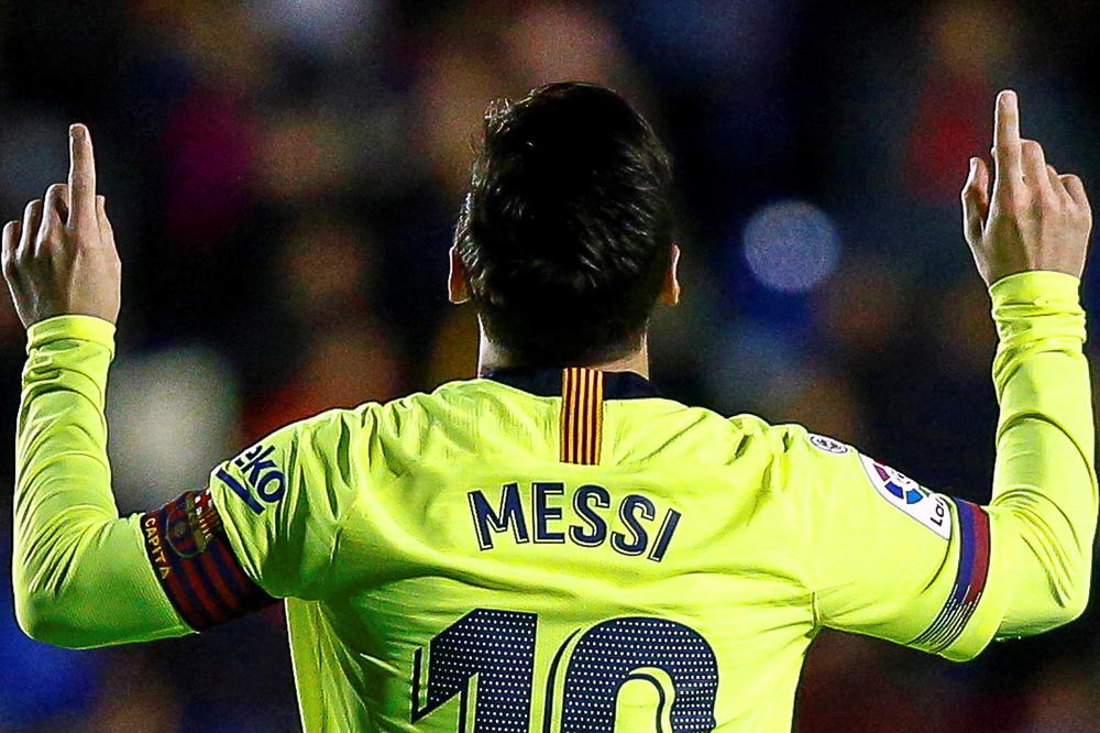 PETARDA BARSE, 49. HET-TRIK MESIJA I 50 GOLOVA U 2018. GODINI: Jovanović tragičar Ueske kojoj ne pomažu ni penali!