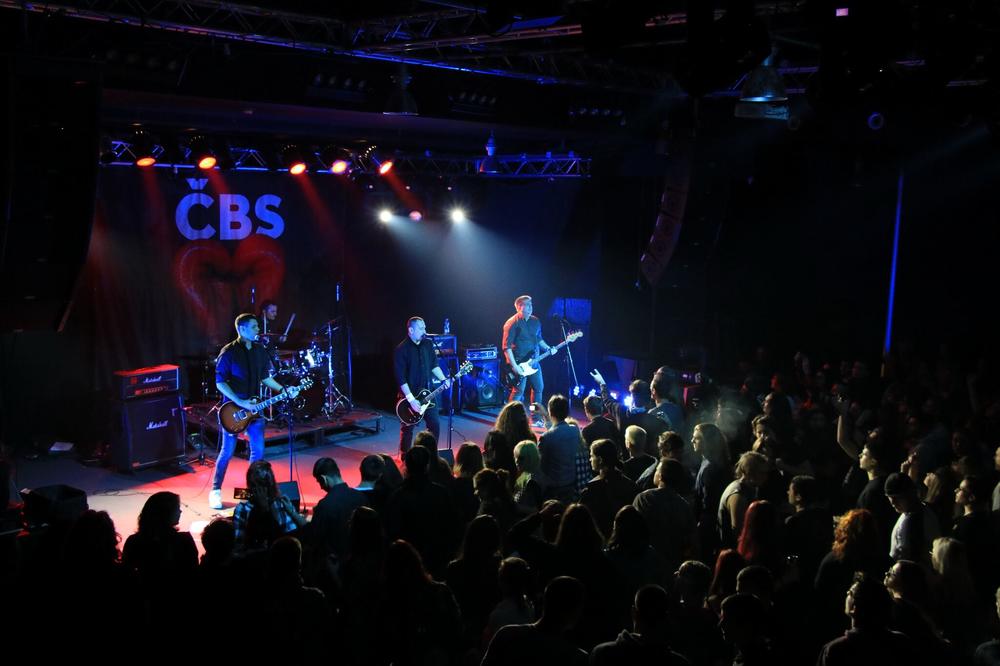 Beograd stao u gard sa Čovekom bez sluha (FOTO)