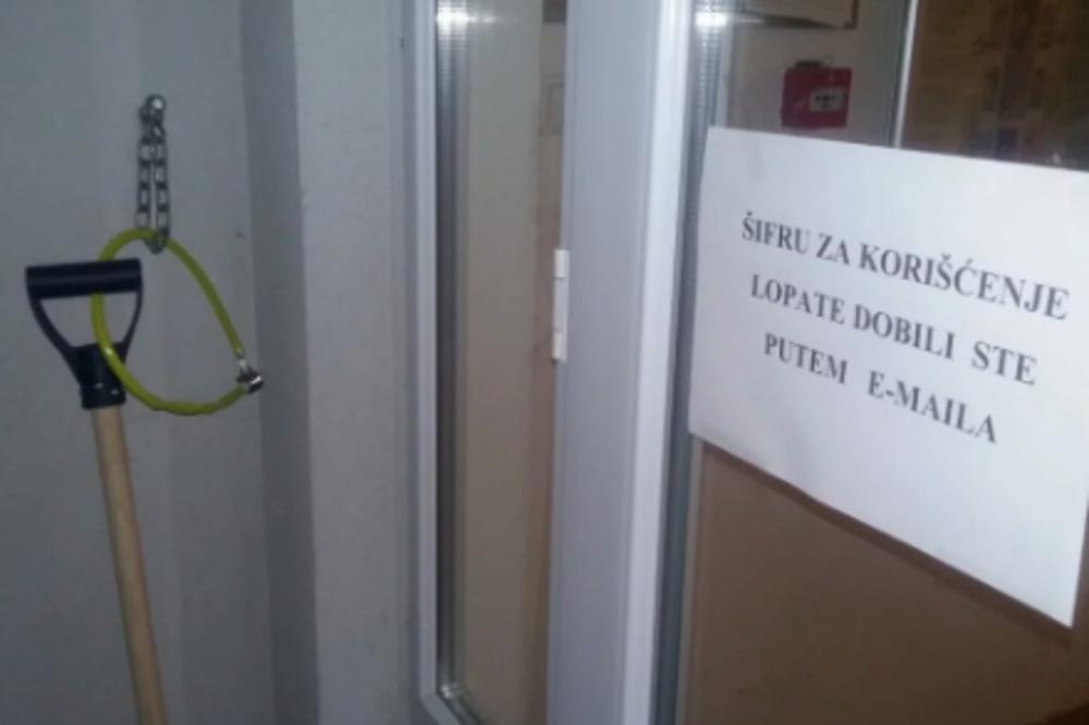 LOPATA MOŽE, ALI ŠIFRU VAM ŠALJEM SAMO MEJLOM! Ovaj dovitljivi komšija nasmejao je celu Srbiju! (FOTO)