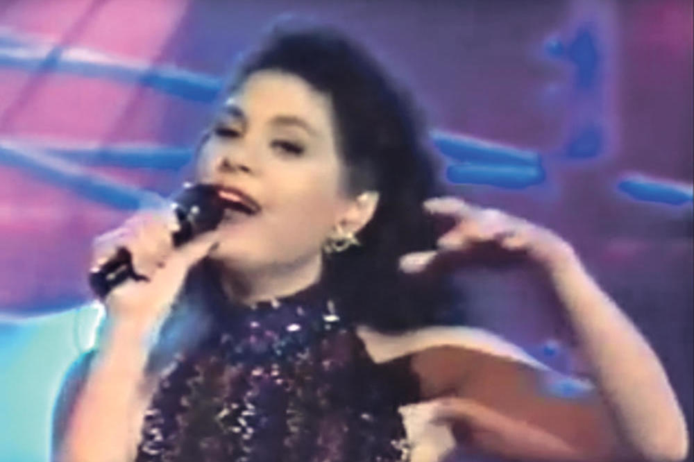 BILA JE ESTRADNA ZVEZDA, A SADA JE PROFESORKA NA FAKULTETU: Povukla se iz javnosti, a život joj je priredio ŠOK!