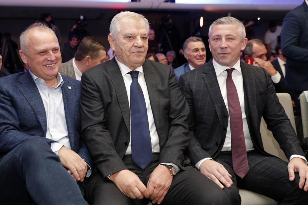 ŽESTOK UDAR NA FS SRBIJE: Bahato delovanje i silovanje prava, FIFA zna kakav je uticaj lokalnih političara u savezu