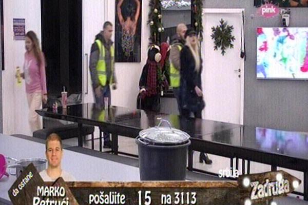 NEVIĐEN SKANDAL U ZADRUZI: Zbog afere sa Doroteom, čovek iz obezbeđenja zamenjen! (VIDEO)