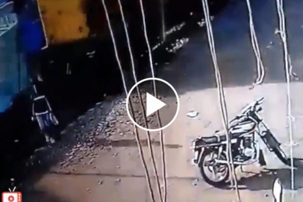 SNIMLJEN NAJSREĆNIJI ČOVEK NA SVETU: Gledaćete ovaj snimak 100 puta! (VIDEO)