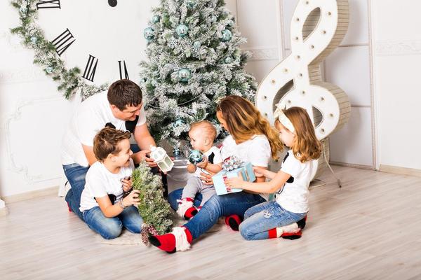 ZA 5 MINUTA SAMI TRANSFORMIŠITE IZGLED VAŠEG DOMA: Neka vaš životni prostor bude drugačiji i luksuzan za praznike