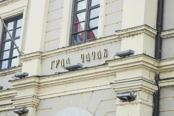 JOŠ JEDNA ŽRTVA KORONE U SRBIJI: Preminuo muškarac u Čačku, ovakvo je njegovo zdravstveno stanje bilo!