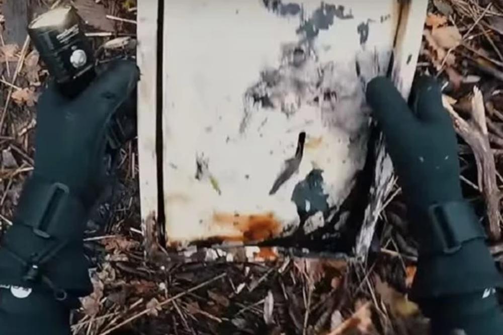 PRODAO JE STARI SEF JER JE MISLIO DA U NJEMU NEMA NIŠTA: Čovek koji ga je OTKUPIO zanemeo je kada ga je OTVORIO