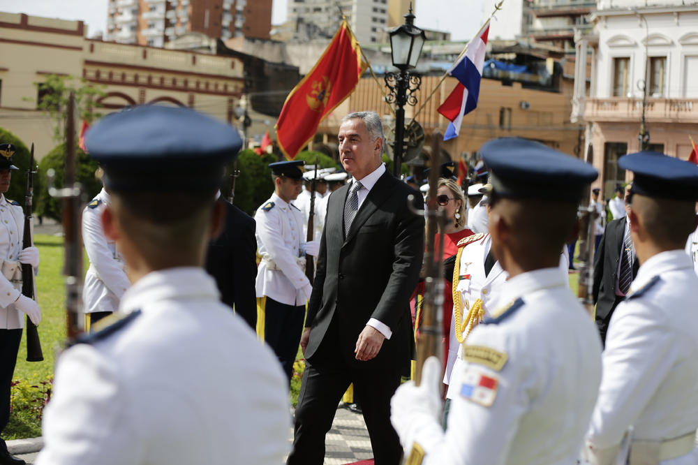 CRNOGORCI PRODALI SRBIJU! Crnogorski ministar poručio: Svaka država treba da ima pravo na vojsku, pa i KOSOVO!