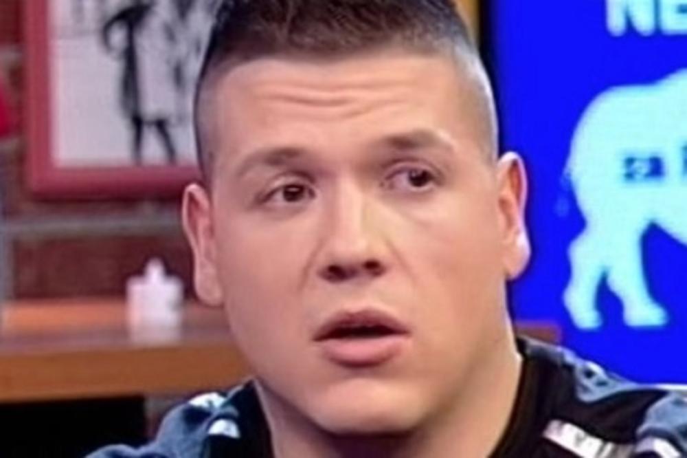 DOBIJAO BATINE KAD JE BIO MALI: Radanović otkrio da su ga RODITELJI TUKLI svaki put kad ZASPI na ljuljašci! (FOTO)