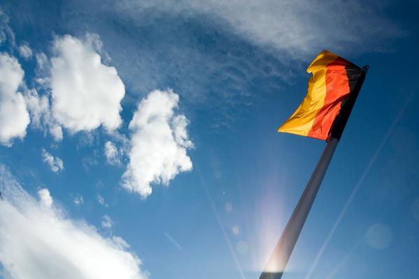 NEMAČKA SRBIMA OTVORA VRATA: Vlada u Berlinu usvojila zakon o USELJAVANJU KVALIFIKOVANE RADNE SNAGE!