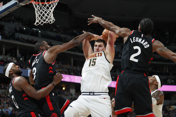 AMERIČKA NOVINARKA ZAPALILA SRBIJU: Ima vas 7.000.000, morate da ispunite građansku dužnost! Glasajte za Jokića!