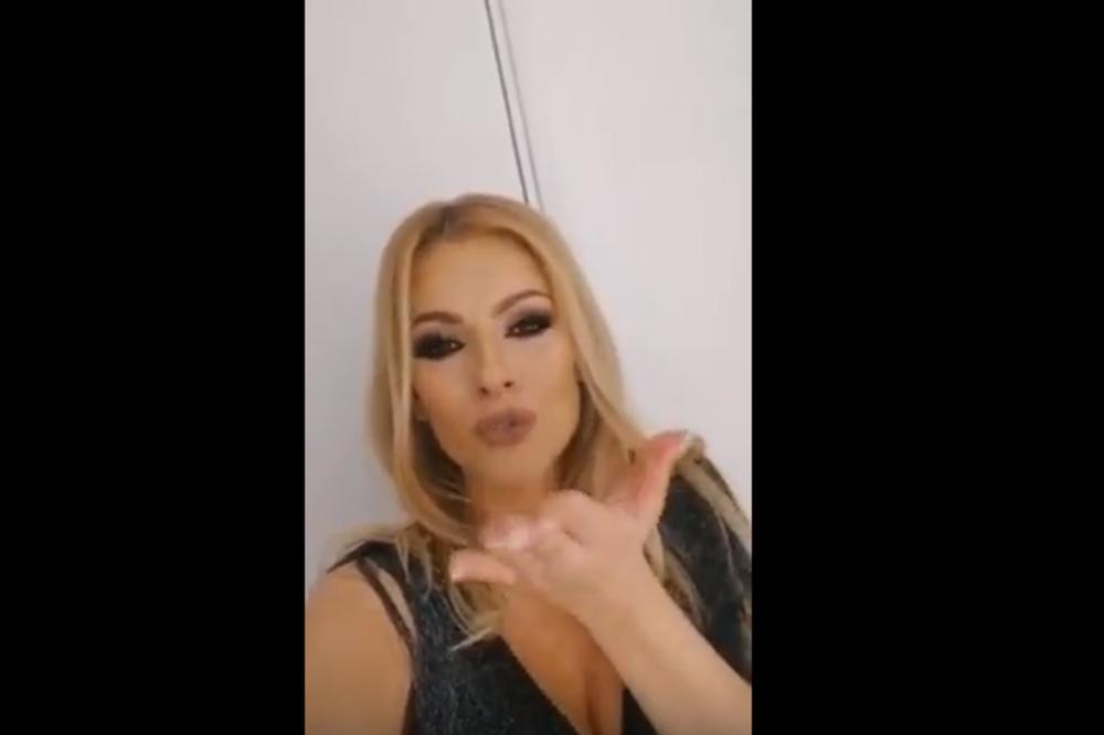 NOVOGODIŠNJA ČESTITKA JELENE KOSTOV PODSETIĆE VAS NA TO ŠTA JE NAJVEĆE BOGATSTVO: Njene reči gađaju pravo u metu