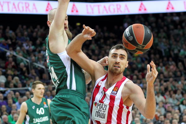 CSKA PREBOLEO ŽELJKA STOTKOM: Fener ugasio nadu Podgoričanima, rekord karijere Milutinova u pobedi Olimpijakosa!