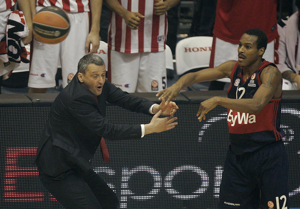 Aleks Renfro ima klauzulu u ugovoru pod kojim uslovima može da ode  