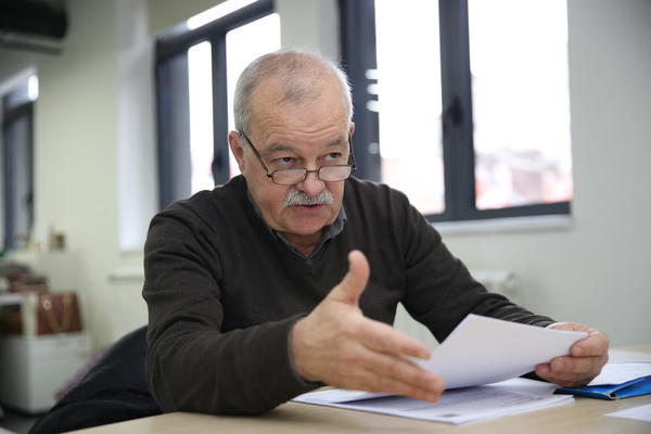 IZVRŠITELJI MI OBILI STAN ZBOG TUĐEG DUGA: Zatekao sam petoro ljudi kako se šetkaju i bahate!