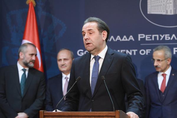 RASIM LJAJIĆ O ODLASKU IZ VLADE: Povlačim se da bih jednog dana mogao da se vratim!