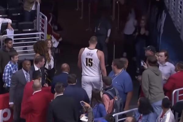 BEZOBRAZNI GORTAT POSLE INCIDENTA SA JOKIĆEM: On je najveći padavičar u istoriji lige, ima 140 kila i stalno pada!