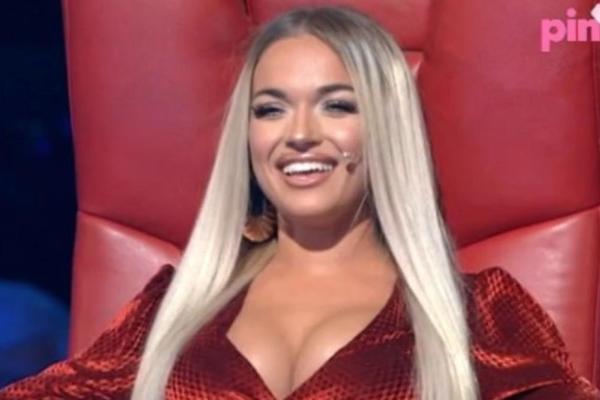 DUGA PLAVA KOSA JOJ JE BILA ZAŠTITNI ZNAK: Kad vidite šta je Teodora uradila od sebe, ZAPREPASTIĆETE SE! (FOTO)