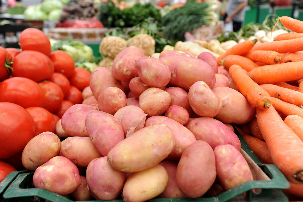 KUPIO POVRĆE U MARKETU, PA SE ŠOKIRAO: Došao kući, pa shvatio je da je umesto KROMPIRA dobio nešto neverovatno!