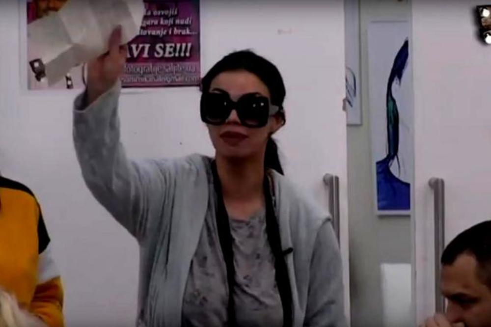 POČEO OZBILJAN RAT NEKADAŠNJIH LJUBAVNIKA! Bane ucenjivao Zerinu SNIMCIMA sa telefona, a ona pred svima uradila OVO