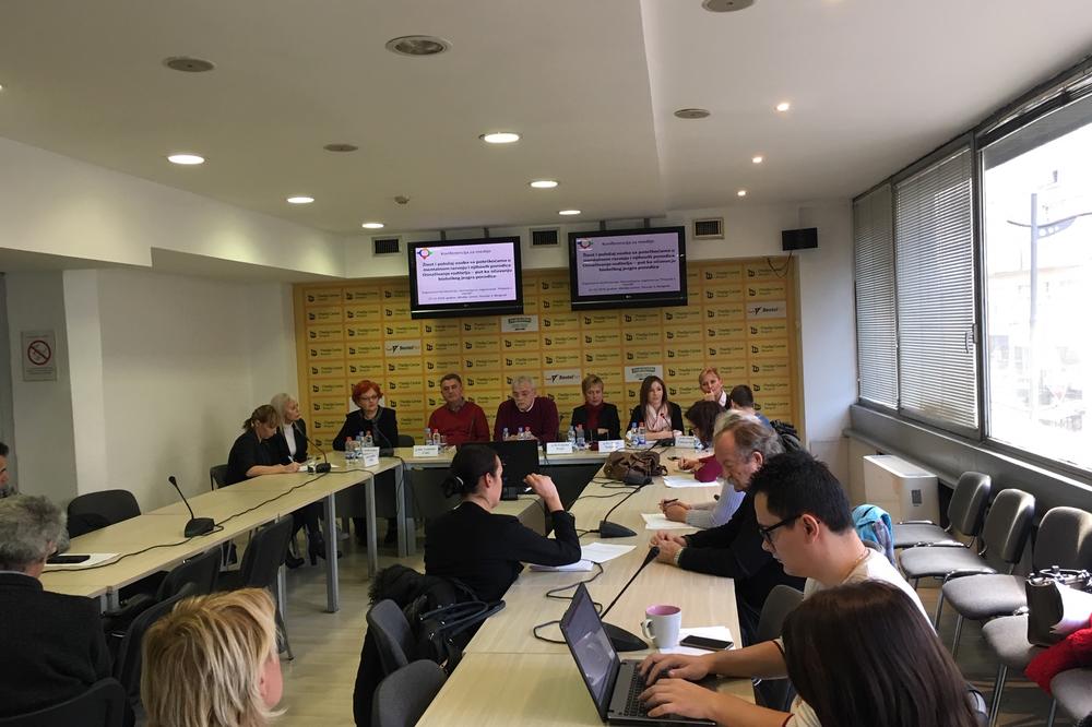 OSNAŽIVANJE RODITELJA: Život i položaj osoba s poteškoćama u mentalnom razvoju