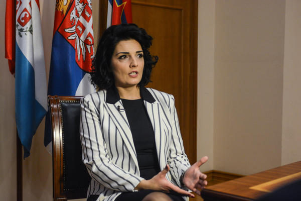 GDE SU BILI KADA JE OLIVER BIO U ZATVORU? ŠTO TADA NISU ORGANIZOVALI PROTESTE? Milena Ivanović odgovorila na NAPADE