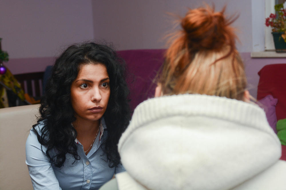 TUČE ME OD KAD ZNAM ZA SEBE, LEŽAO JE UBISTVO, A SPAVA S NAŠOM ĆERKOM: Ispovest ove žrtve nasilja FIZIČKI BOLI