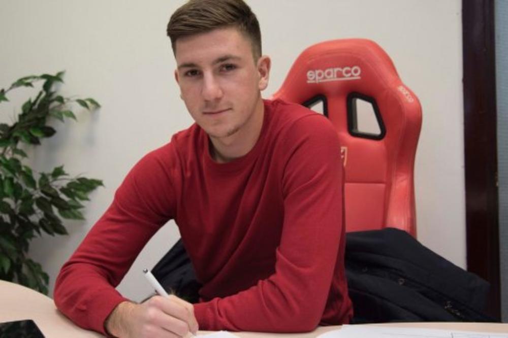 ZVEZDA BETONIRALA MLADOG REPREZENTATIVCA: Potpisao ugovor na još tri godine!