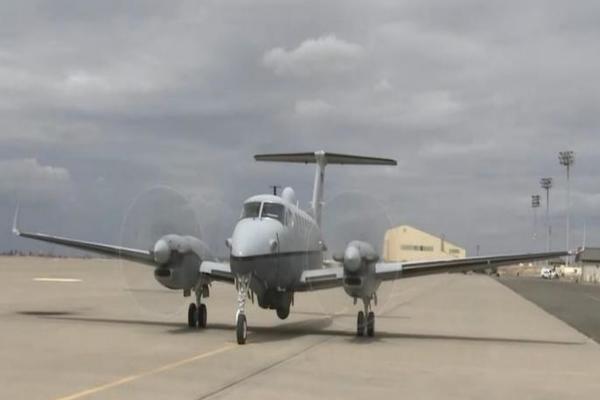 IMA SAMO JEDAN CILJ: Američki špijunski avion kruži iznad severa KOSOVA! (VIDEO)