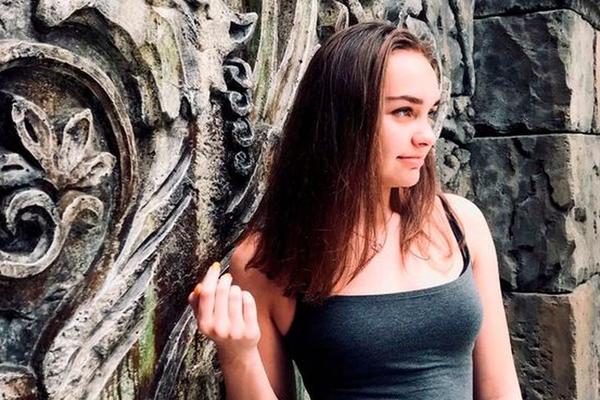 IZBO JE 30 PUTA NOŽEM, JER JE HTELA DA SE POSVETI KARIJERI: Dečko svirepo ubio lepoticu, veliku olimpijsku nadu!