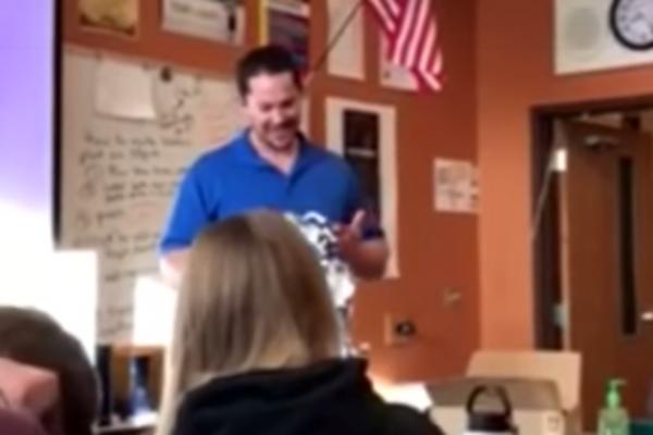 PROFESORU JE ŽENA PREMINULA, PA MU SE RAZBOLEO SIN: Kada su to čuli, učenici su mu priredili dirljivo iznenađenje!