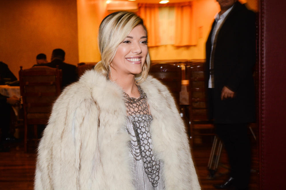 KIJA KOCKAR OPET NAJSTRAŠNIJE OPLELA PO LUNI: Niko neće da se druži sa njom jer je KVARNA, GLUPA I FOLIRANT