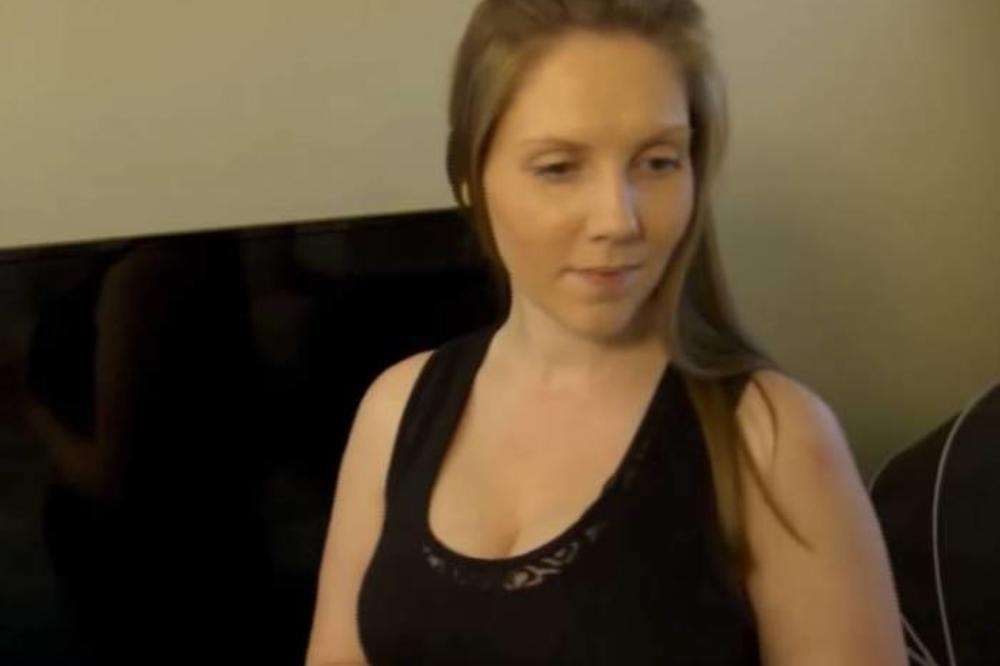 MAJKA  SA DVOJE MALE DECE ŽIVI U GARAŽI: Svi je osuđuju dok ne pogledaju kako je unutra! (VIDEO)