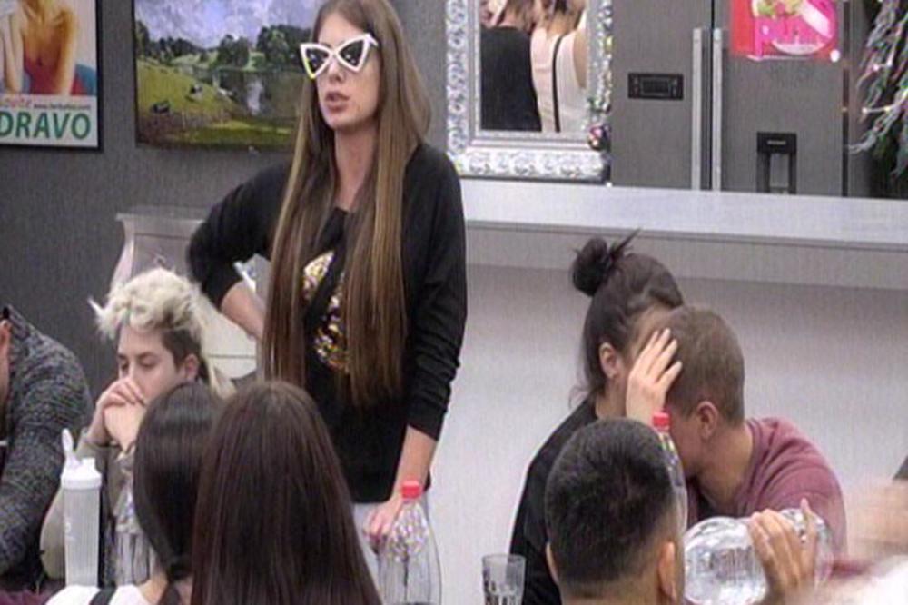DRAGANA SASULA MILJANI SVE U LICE: Ti si poznata po tome što se je**š po rijalitijima!