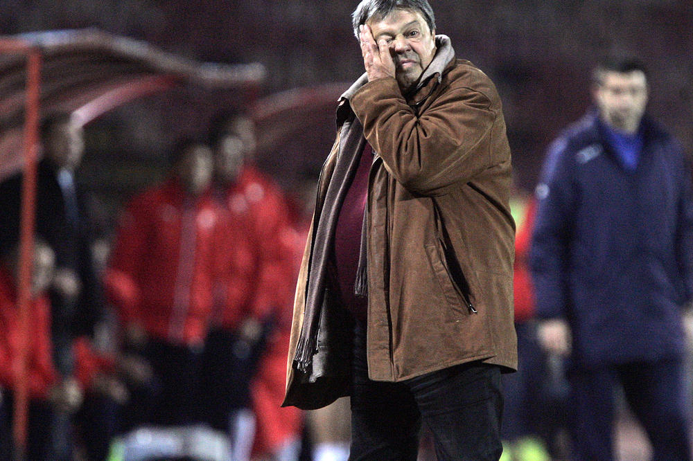 NAPREDAK OSTAO BEZ TRENERA USRED MEČA: Kosanović nije na klupi Čarapana u drugom poluvremenu!