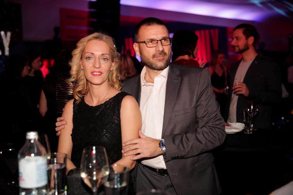 Direktor Sloboden Pečata Dejan Volf sa suprugom  