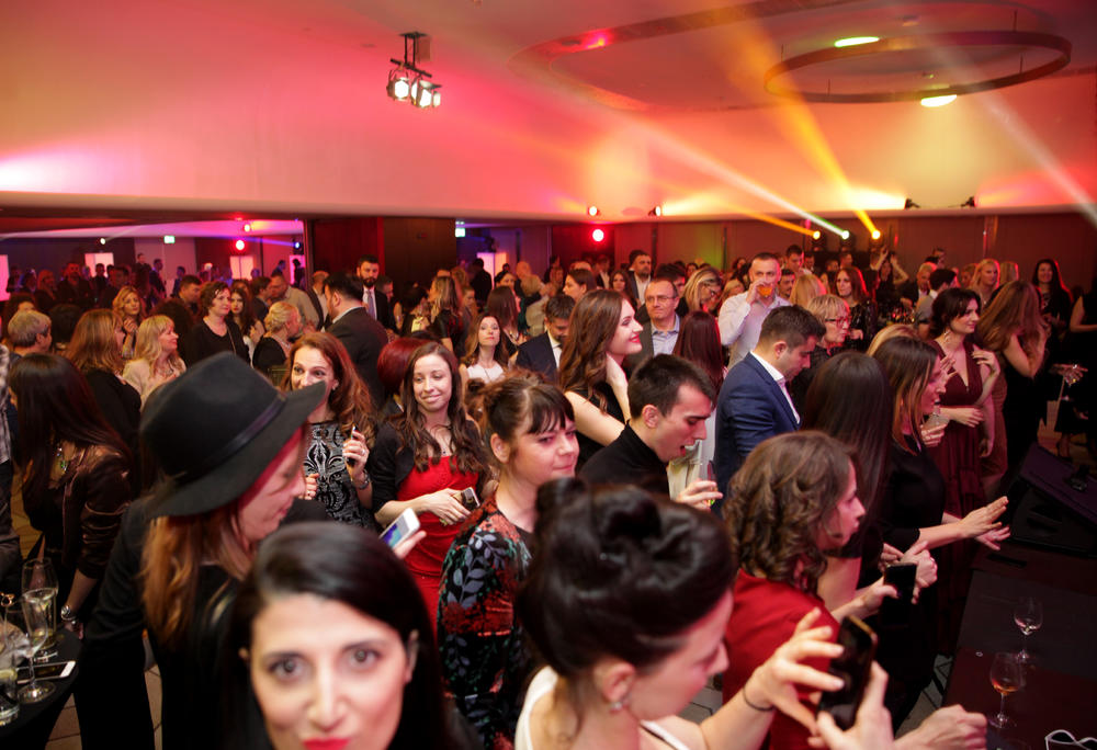 Atmosfera na Adria Only žurci  