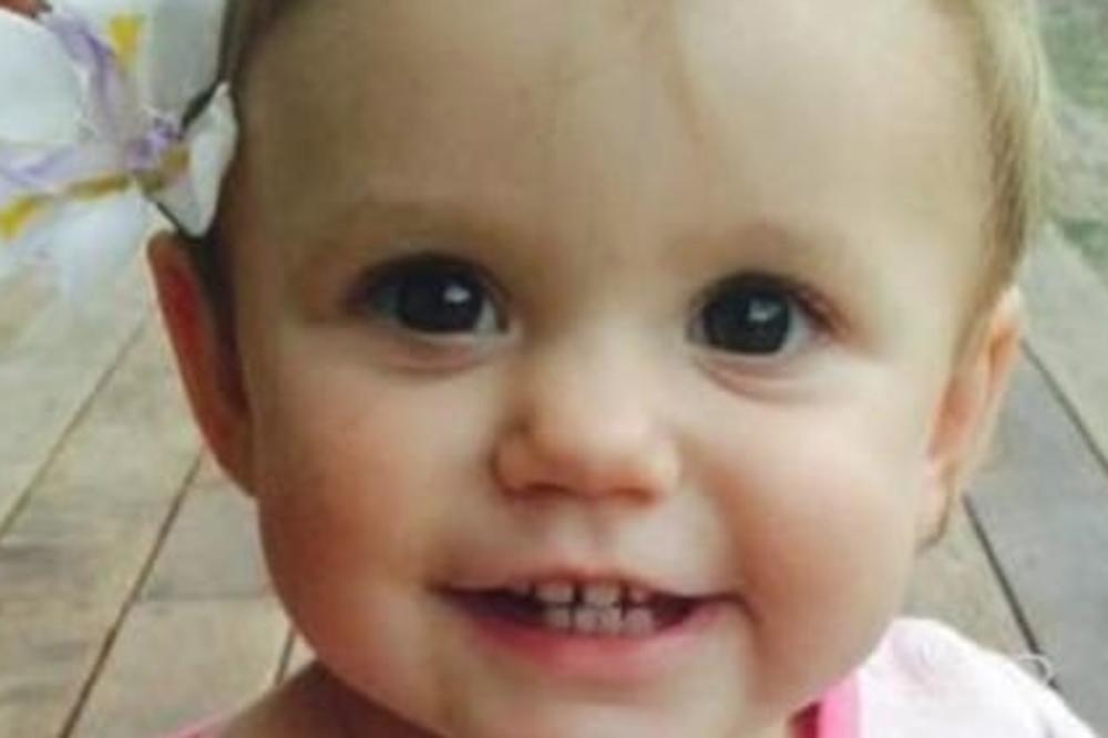 DETE UMRLO U NAJSTRAŠNIJIM MUKAMA ZBOG LEKARA: Nisu im verovali da je bolesno, roditelji donosili fotografije KRVI!