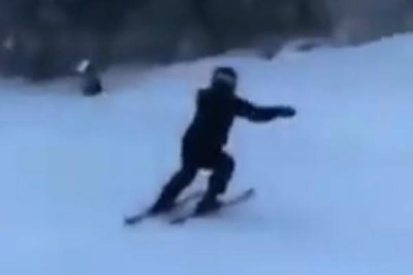 DESNA SKIJA, SUADE! LEVA! NE TAMO, SUADE, TAMO JE MEDO! Urnebesni snimak iz škole skijanja zasmejava region (VIDEO)