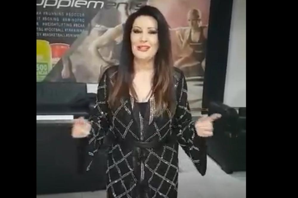 DRAGANA MIRKOVIĆ UVEK IMA OSMEH NA LICU: Zaboravila je na skorašnji skandal sa Cecom i poželela vam je OVO
