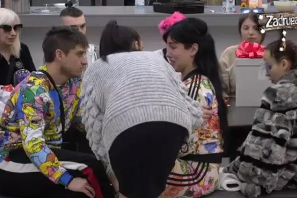 LJUBA TEŠILA ALEKSANDRU JER JE OD FANOVA DOBILA SAMO PASTU ZA ZUBE I ŠAMPON: Ja znam kakvu podršku imam, šta je ovo