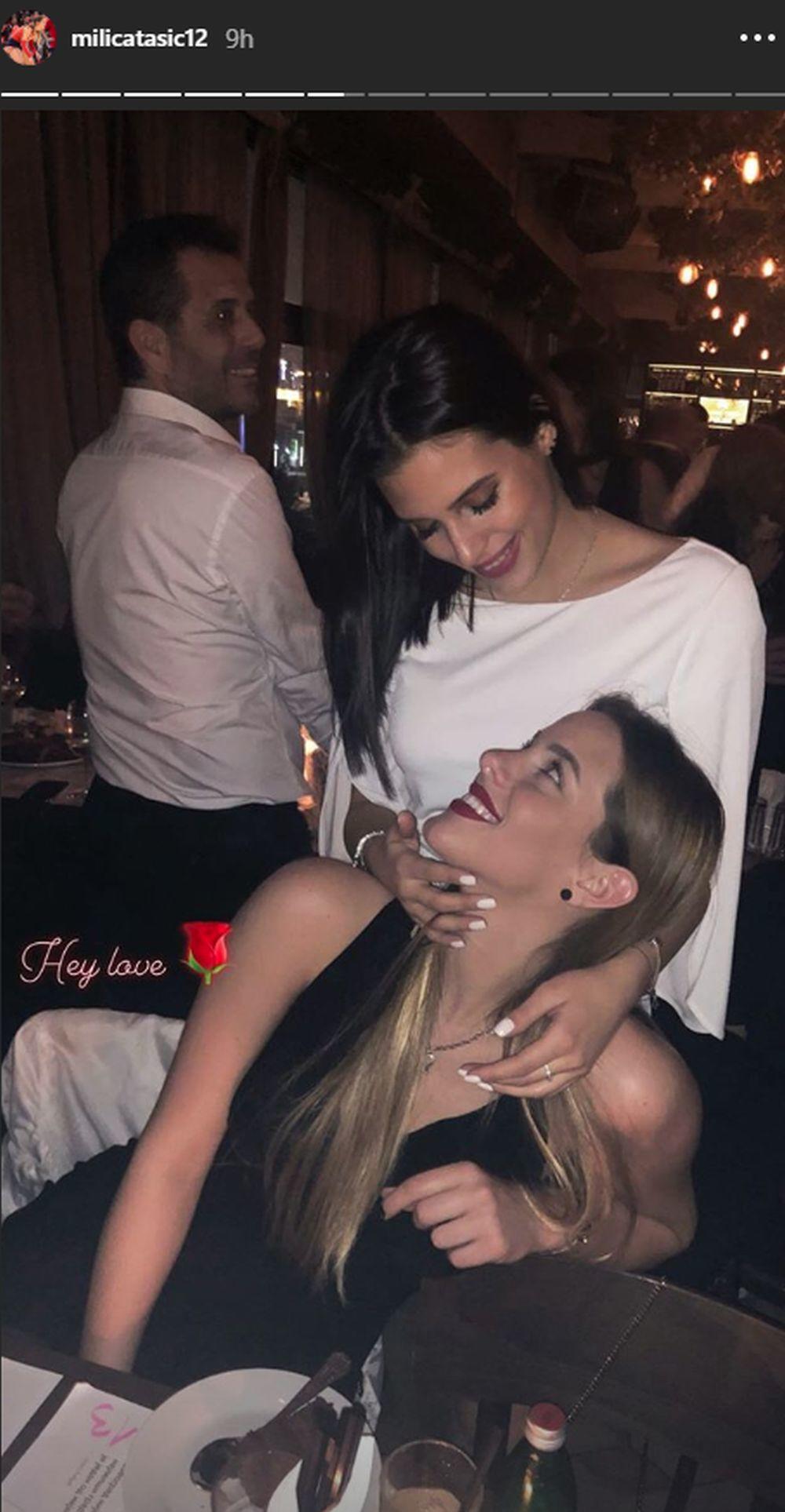 Milica Tasić je slavila sa društvom  