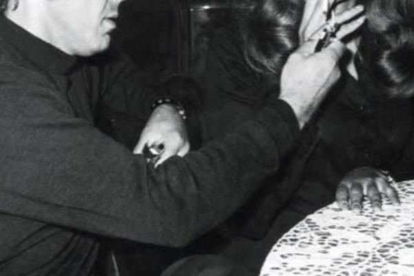 ODRASTALA U BEDI: Imala oca alkoholičara, i taman kad je doživela uspeh i pravu ljubav, desila se UŽASNA TRAGEDIJA!