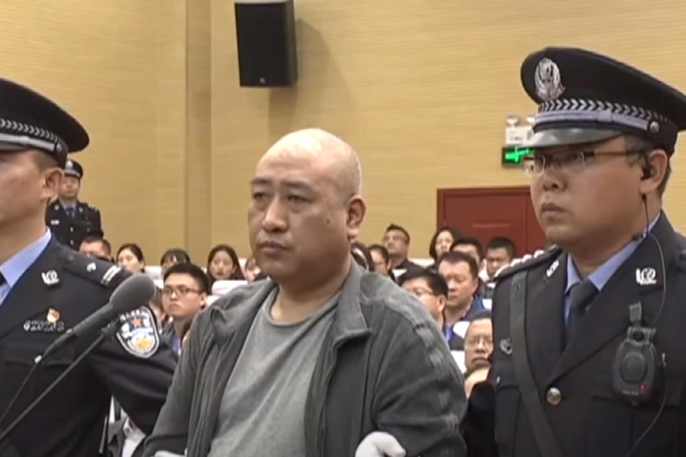 ŽRTVAMA JE SEKAO POLNE ORGANE, NAJMLAĐA JE IMALA 8 GODINA! Pogubljen kineski Džek Trbosek (VIDEO)