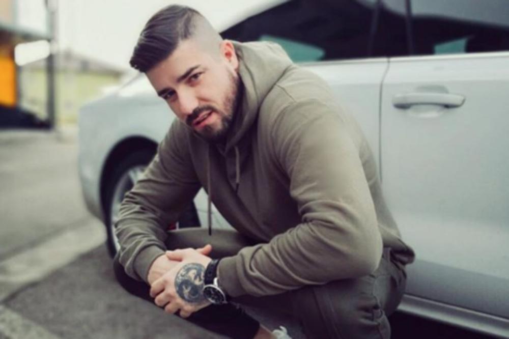 PREMINUO OTAC MC STOJANA: Pevač molio za pomoć, ali njegov otac se nije izborio sa bolešću