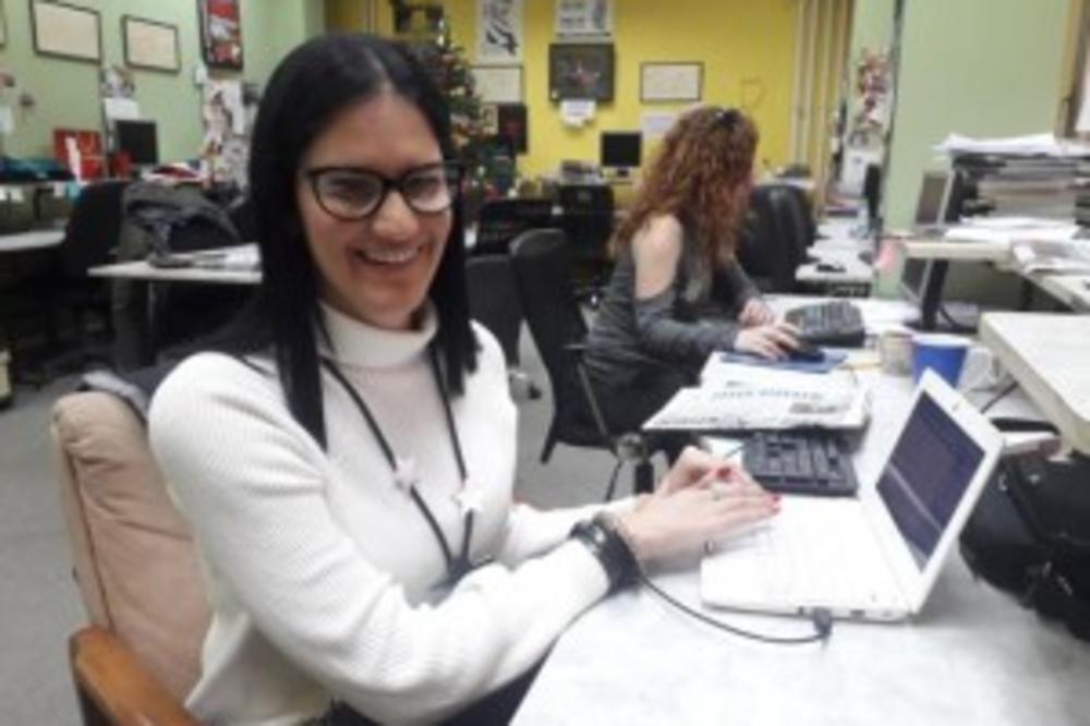 ZA NJU PREPREKE JEDNOSTAVNO - NE POSTOJE! Milica je slepa od rođenja, to joj ne smeta da se bavi novinarstvom