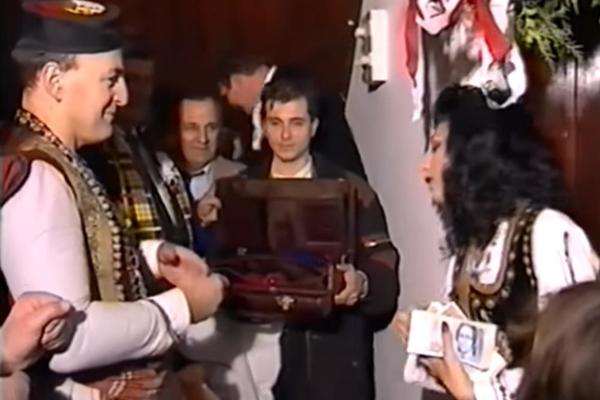 ISPLIVALI NEPOZNATI DETALJI SA SVADBE VEKA: Arkan je DEBELO PLATIO mladu, a kad vidite koliko, zamantaće vam se!