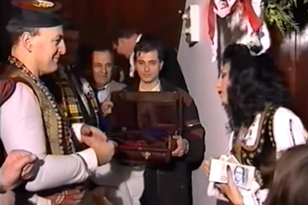 ISPLIVALI NEPOZNATI DETALJI SA SVADBE VEKA: Arkan je DEBELO PLATIO mladu, a kad vidite koliko, zamantaće vam se!